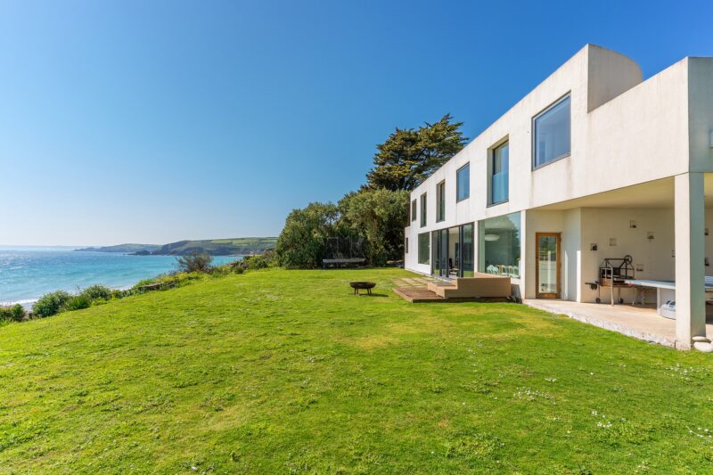 Transform Your Listing with Professional Airbnb Photography in Praa Sands 23 praa sands airbnb