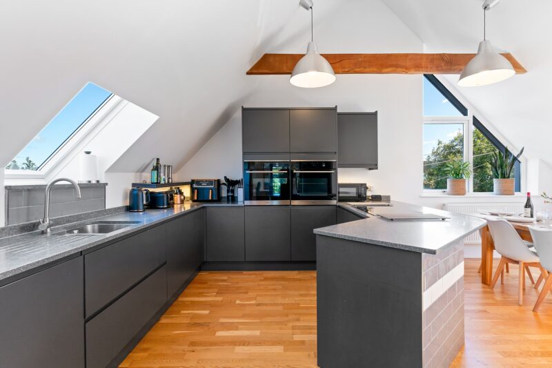 Airbnb Photography in Wadebridge: How Stunning Photos Boost Your Bookings 4 modern kitchen in a wadebridge airbnb